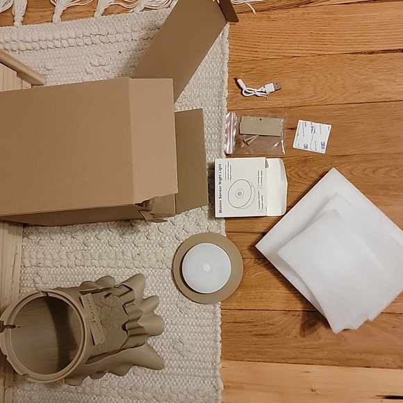 Display Stump For Labubu With Light - Picture 7 of 10